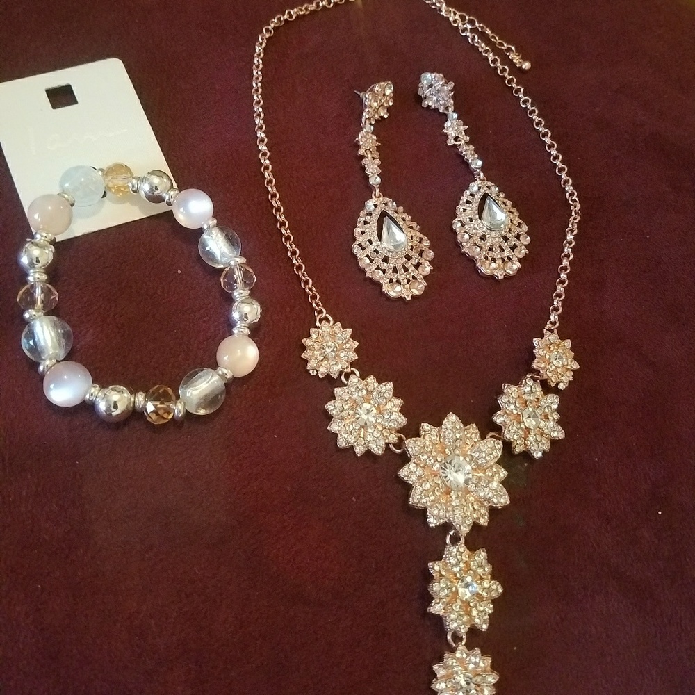 New 3 piece Mi Amore set